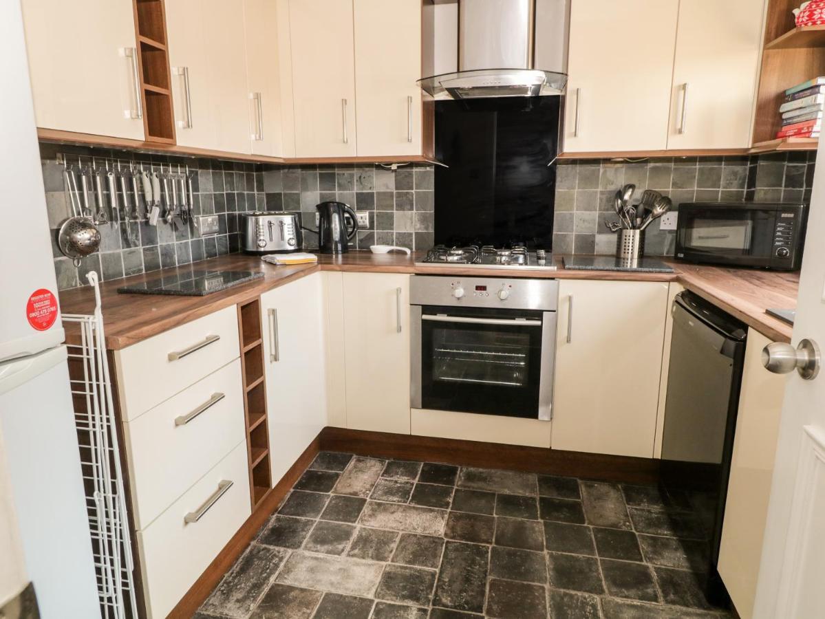 9 Navigation Square Villa Скиптън Екстериор снимка